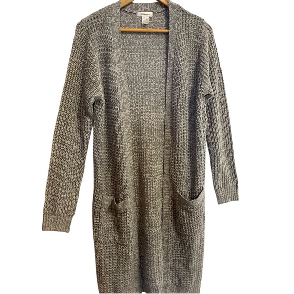 Revamped 100%Acrylic  Light Gray Knit Sweater - Picture 4 of 10